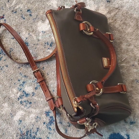 Dooney & Bourke Leather Satchel Crossbody Purse Bag - Picture 5 of 11